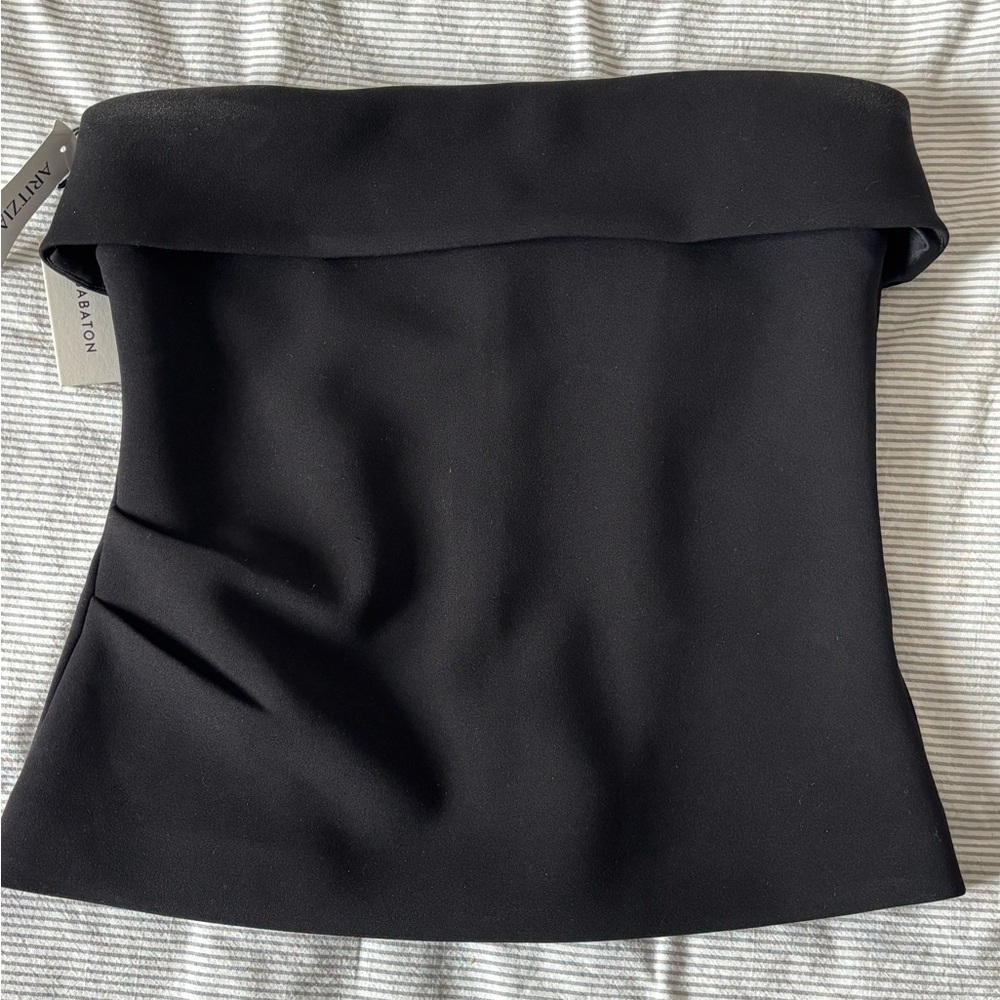 Aritzia Babaton Eyecatcher Top